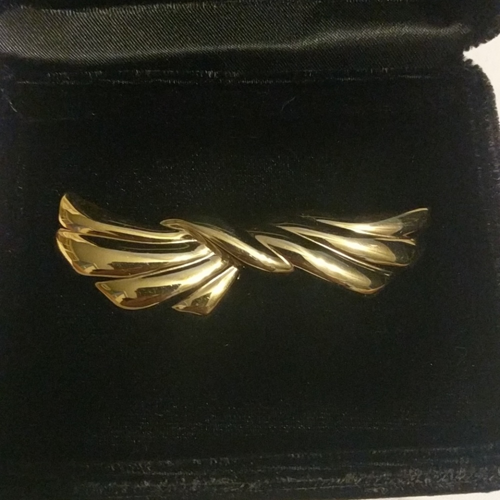 Trifari brooch